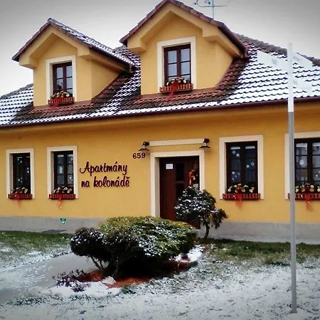 Na Kolonade *